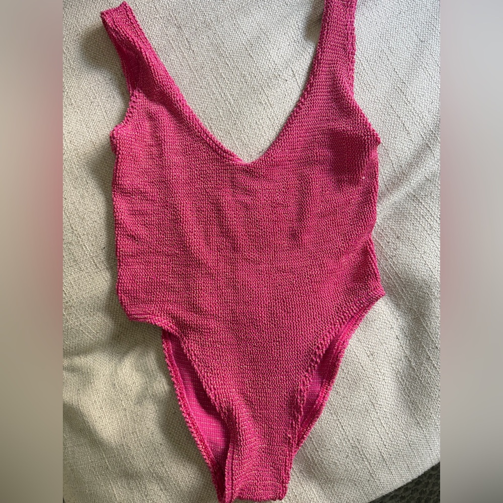 bond-eye Hot Pink Knit One-Piece swimwear